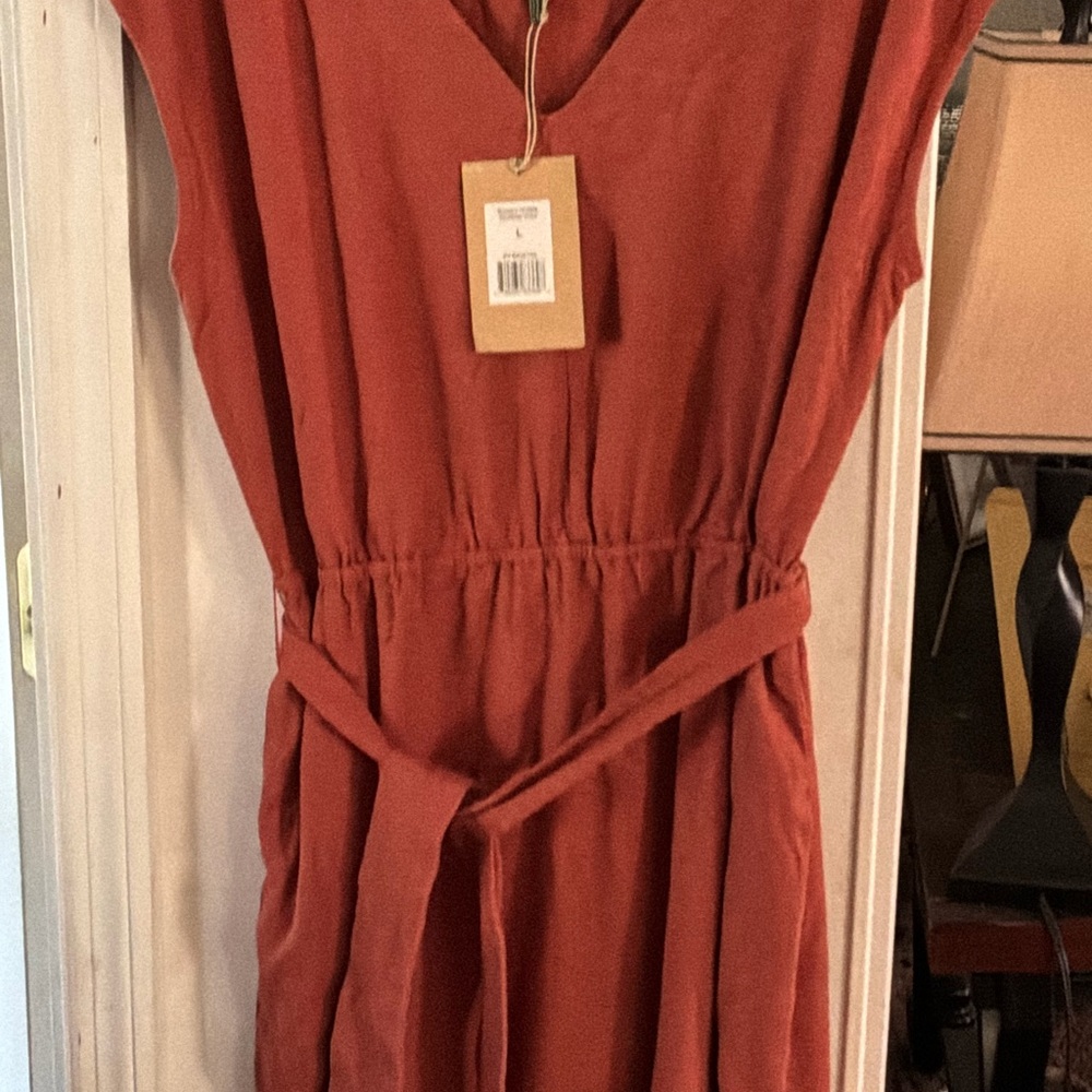 Royal Robbin’s dress large